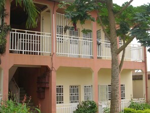 Exterior - Furnished Apartment Rental (Mvog Mbi)