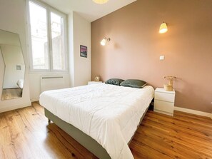 1 室のベッドルーム、WiFi、ベッドシーツ