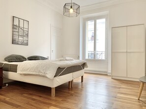 3 chambres, lit parapluie, Wi-Fi, draps fournis