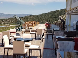 Breakfast, lunch and dinner served - Mavi Sedir Saglik Oteli (Sarkikaraagaç)