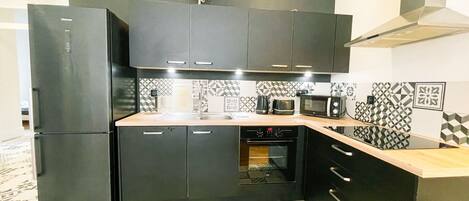 Fridge, microwave, oven, dishwasher