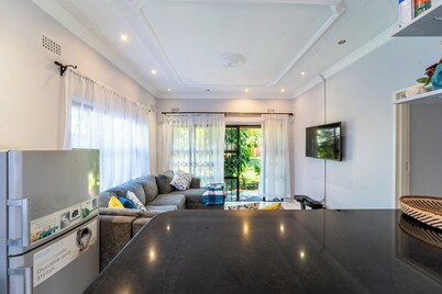KhayaLethu -Beautiful Family Holiday Home