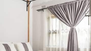 3 chambres, coffres-forts dans les chambres, Wi-Fi, draps fournis