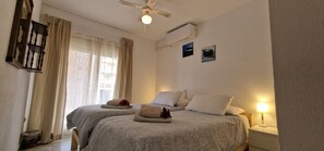 2 bedrooms, iron/ironing board, WiFi, bed sheets