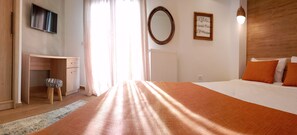 Apartamento luxo (Armonia) | Ferros/tábuas de passar roupa, Wi-Fi de cortesia
