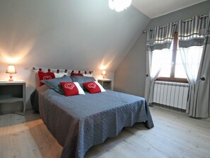 4 bedrooms, travel cot, free WiFi - Charming cottage with garden in Normandy (Bellou-sur-Huisne)