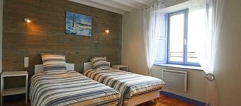 Spacious house with garden, pets allowed, Wifi