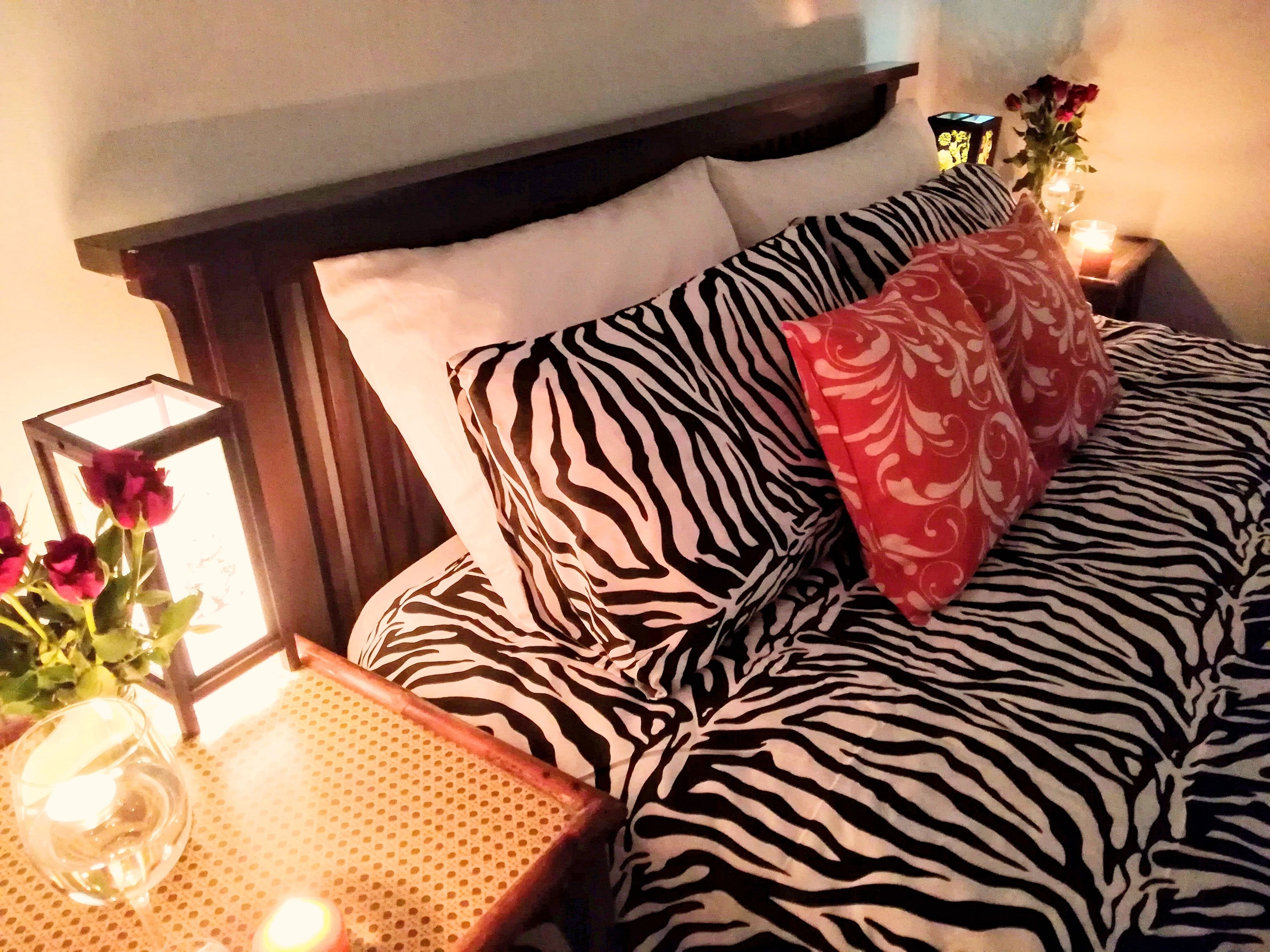 Double Room, Ensuite, Courtyard View | Individually decorated, individually furnished, laptop workspace