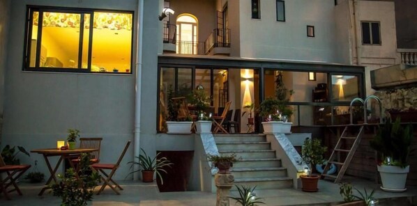 Garden - Maltese Maltese (Sliema)