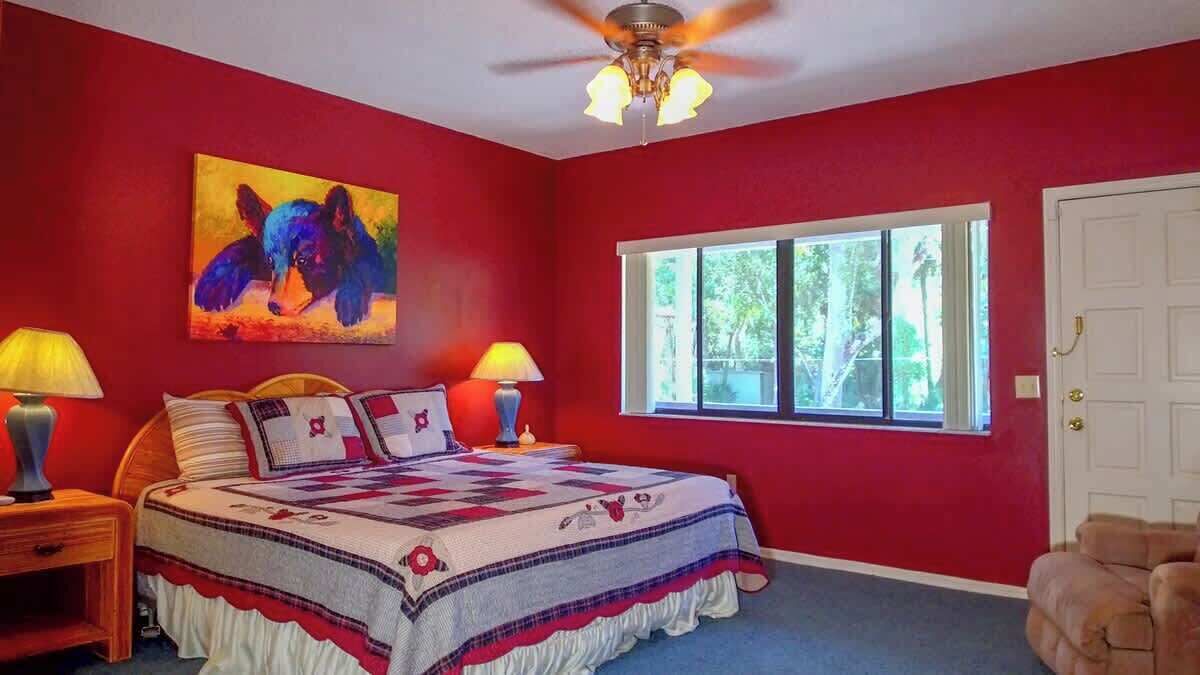 6 bedrooms, iron/ironing board, travel cot, free WiFi