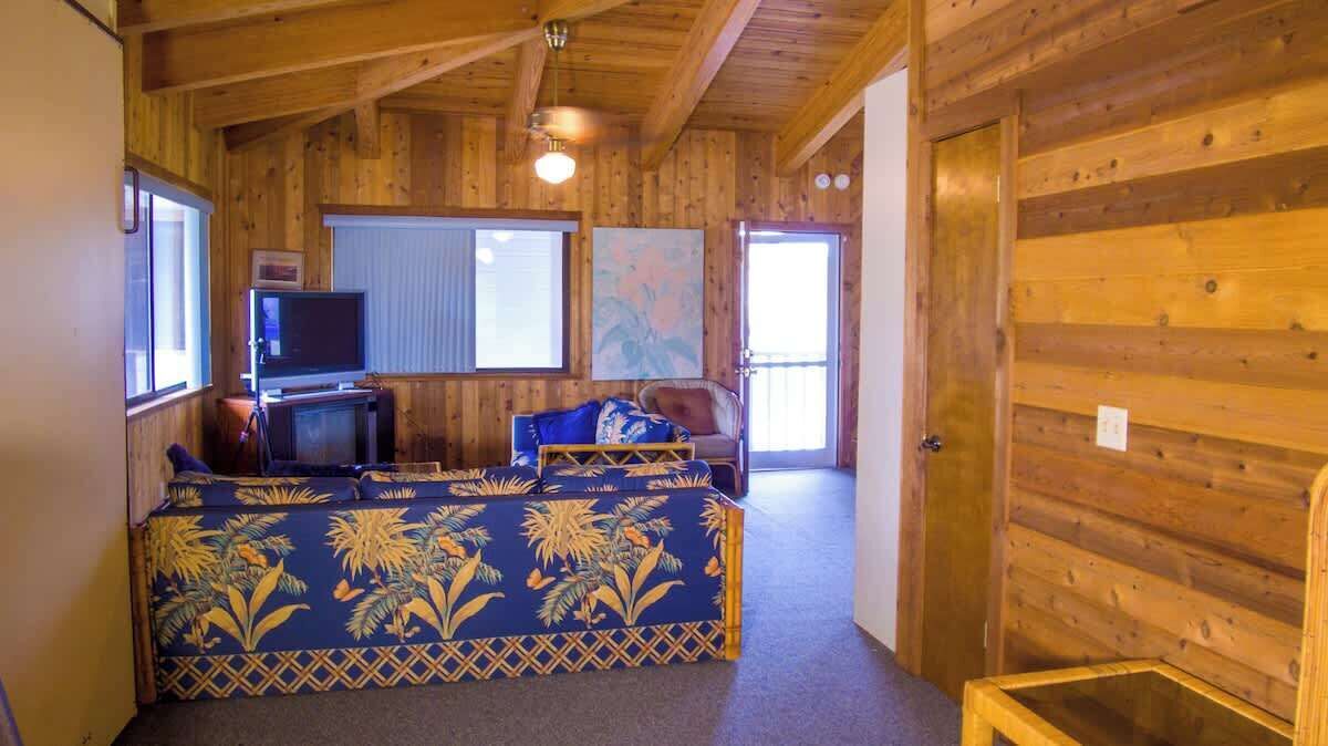 Smart-TV, Kamin, Stereoanlage, Arbeitsbereiche