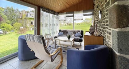 Maison chaleureuse avec WIFI et animaux acceptés prÚs du Mont de Cerisy