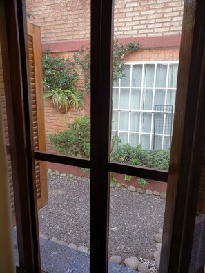 Club Apartment, Multiple Beds, Courtyard View | Courtyard view
