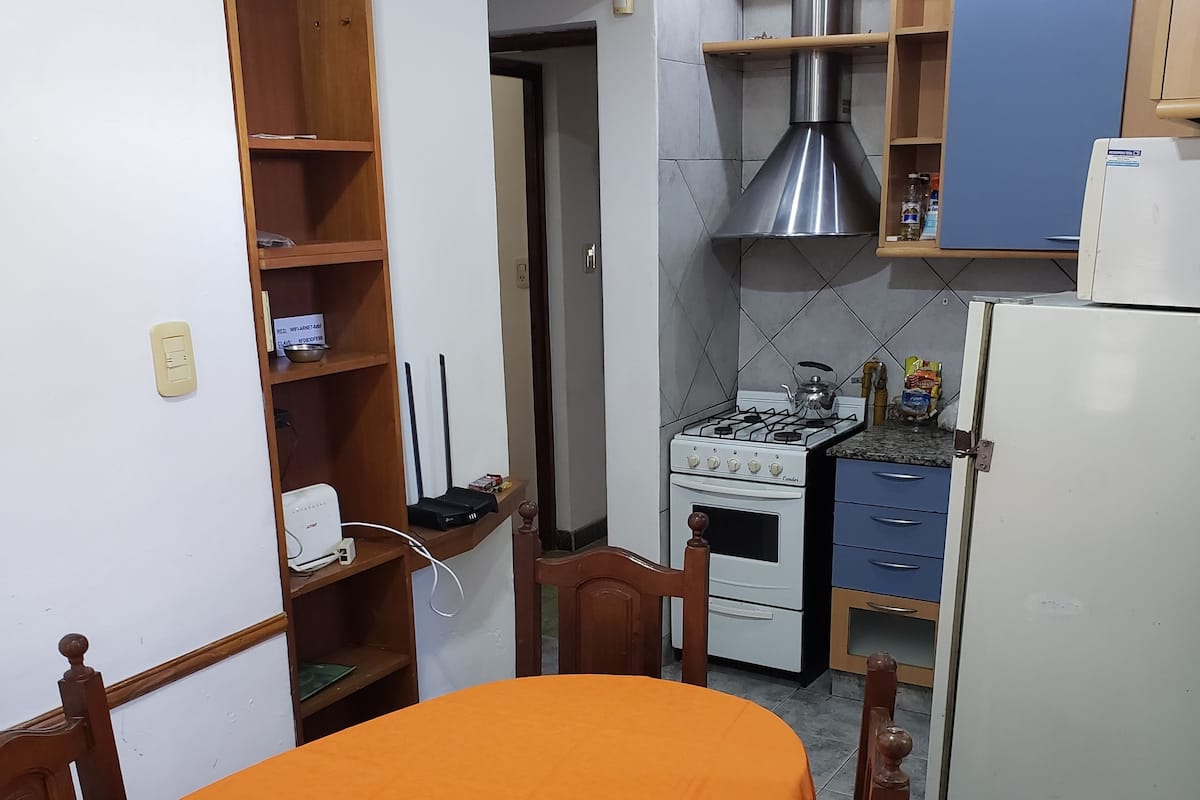 俱乐部公寓, 多张床, 庭院景观 | 遮光窗帘、免费 WiFi