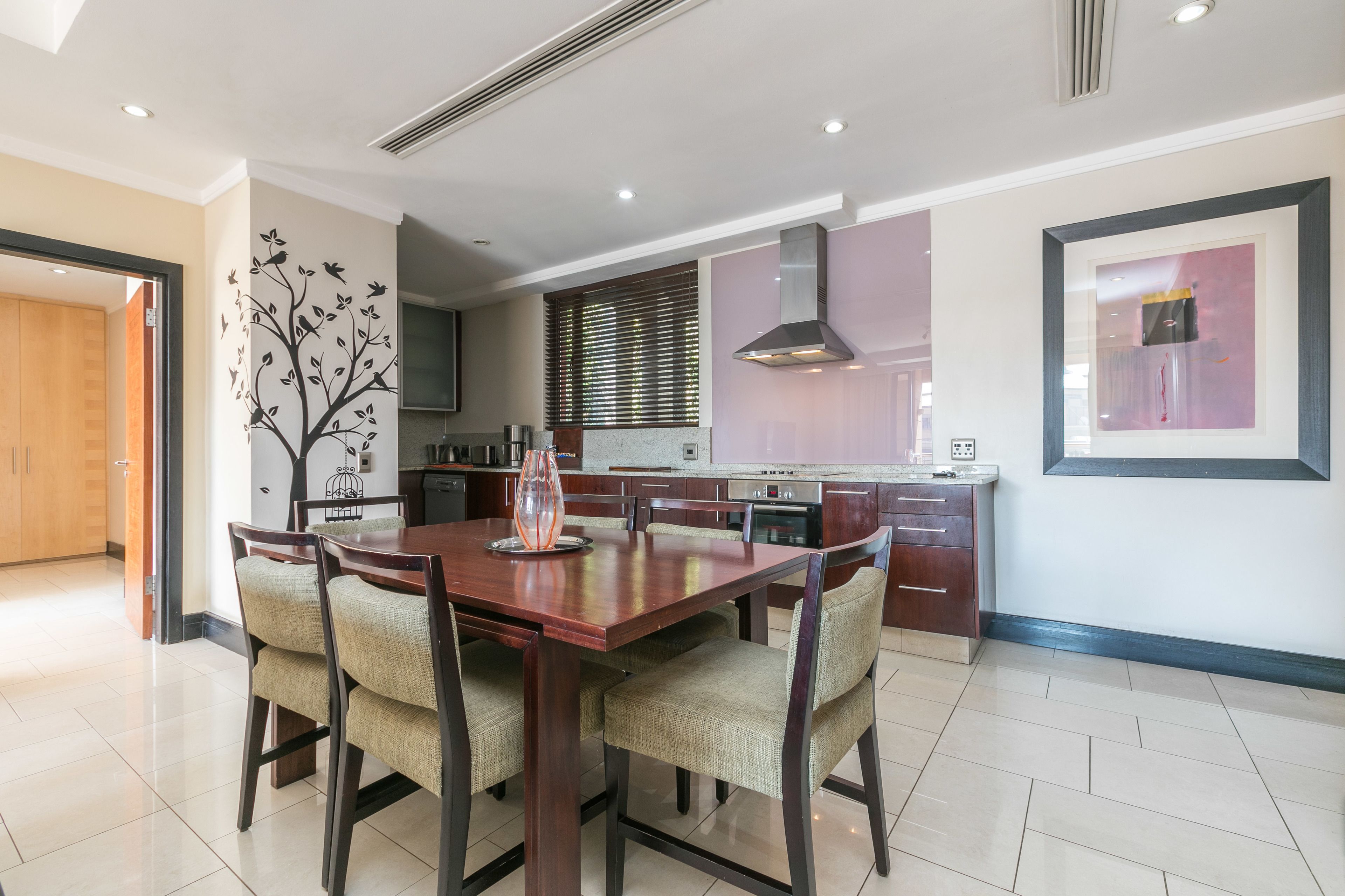 Apartemen, 2 kamar tidur | Makan di kamar