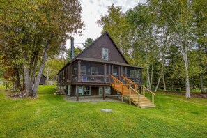 Exterior - Casino - Cabin in the Barker Loop Cottage with it's own private, sandy beach! (Oquossoc)