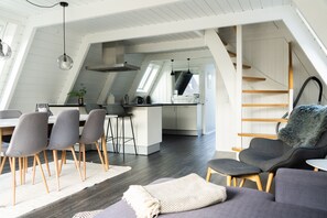 Family Cabin, 2 Bedrooms | Iron/ironing board, cribs/infant beds, free WiFi - Himmerland Resort Cottages (Farso)