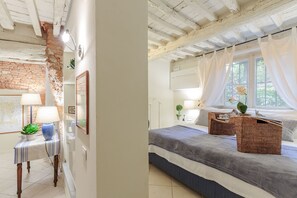 1 chambre, fer et planche Ă repasser, Wi-Fi gratuit, draps fournis