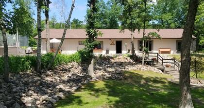 2 bedroom apartment, heated pool, rec room, located on river. 4 wheelers allowd