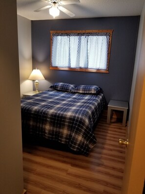 2 bedrooms, WiFi, bed sheets