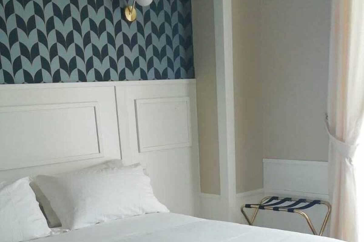 Basic Double or Twin Room | Hypo-allergenic bedding available, memory foam beds, minibar