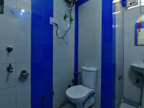 Free toiletries, towels