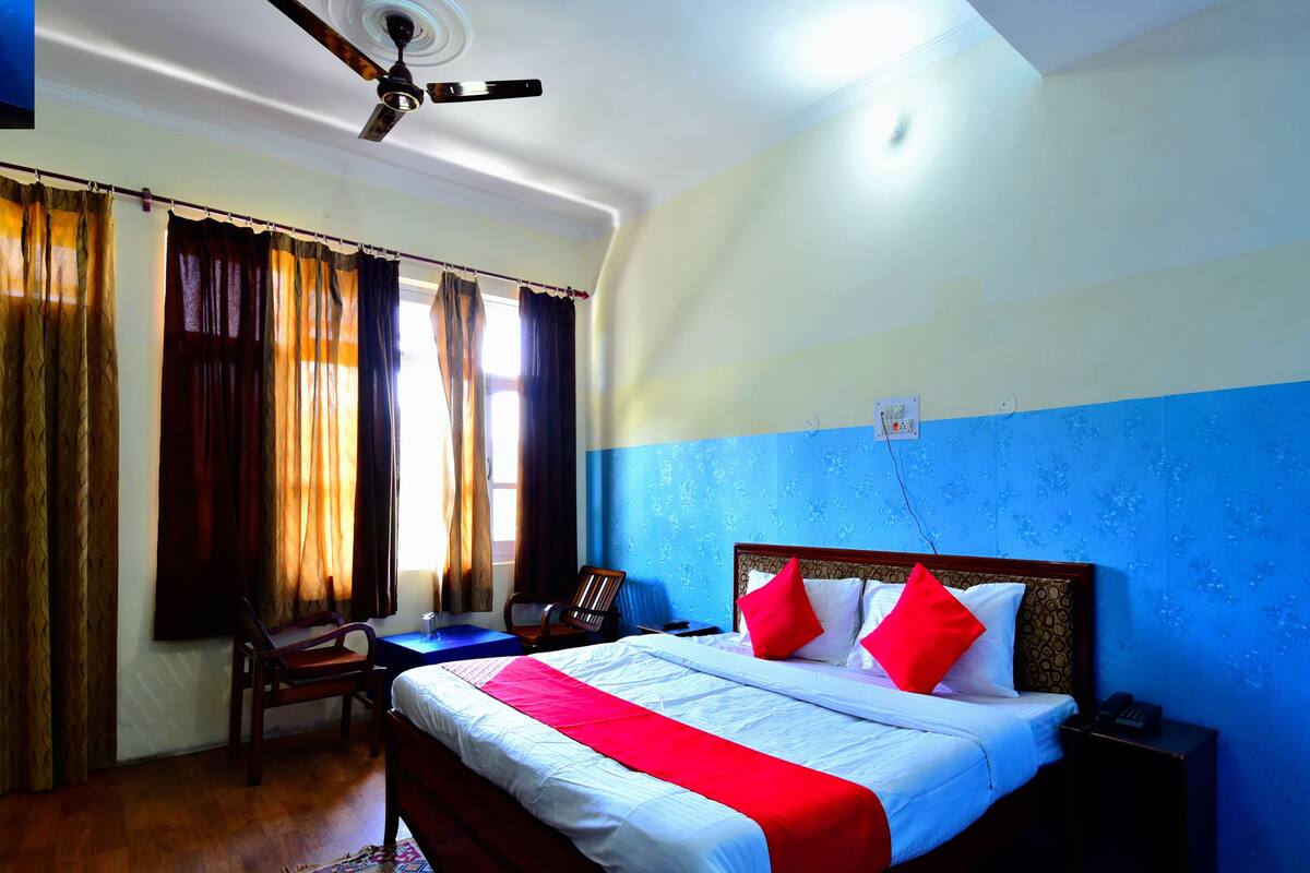 Premium bedding, free WiFi