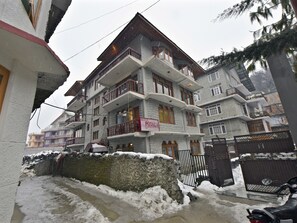 Exterior - OYO 28187 Hotel Potala (Manali)