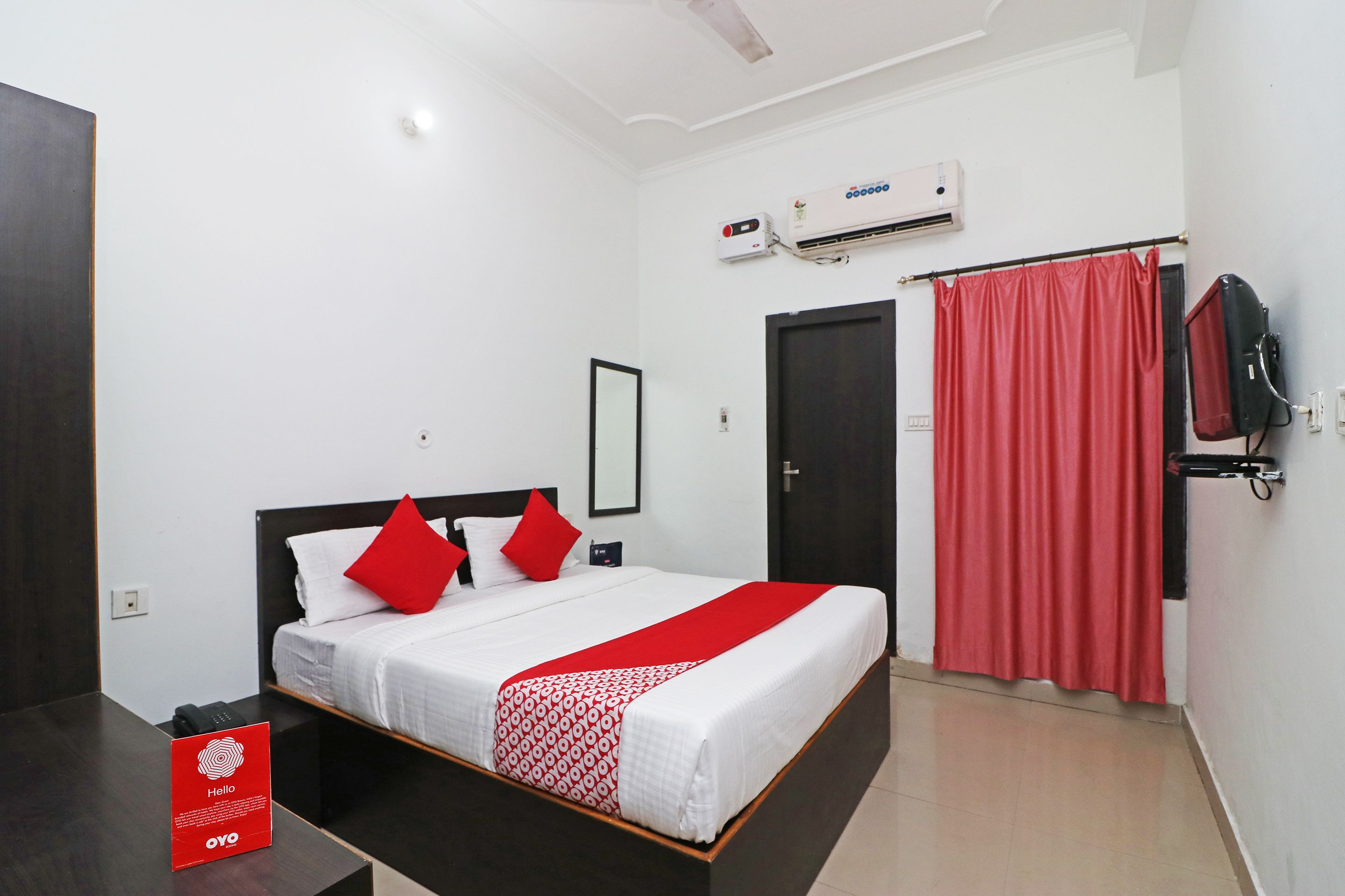 Double or Twin Room | Free WiFi