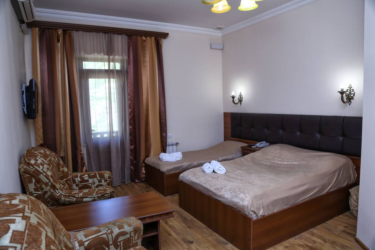 Standard Triple Room, 3 Twin Beds | 1 bedroom, premium bedding, minibar, desk