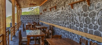 Lara Hotel