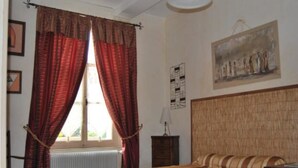 Twin Room (La savane) | Desk, iron/ironing board (on request), free cots/infant beds - Chez Francine et Xavier (Froissy)