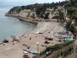 Una playa cerca