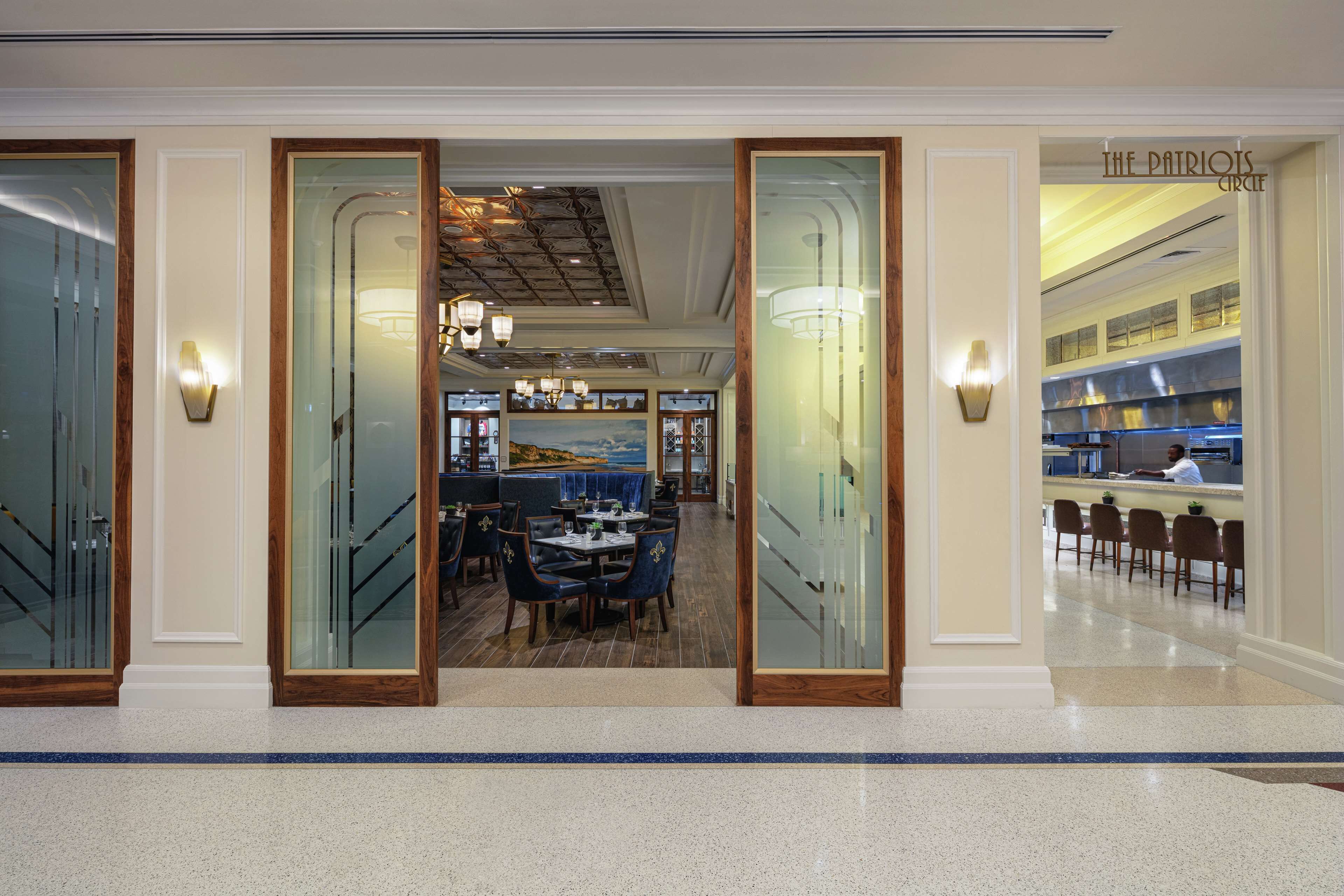 2 restaurants; breakfast, lunch, and dinner served