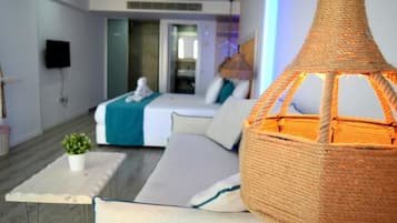 Phòng Deluxe, quang cảnh biển | Két bảo mật tại phòng, phòng cách âm, bàn ủi/dụng cụ ủi quần áo