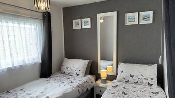 2 chambres, fer et planche Ă repasser, Wi-Fi gratuit, draps fournis