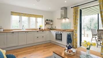 Dishwasher, high chair