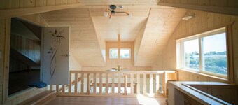 24평 단독펜션/ 편백나무 하우스로 초대합니다 :)