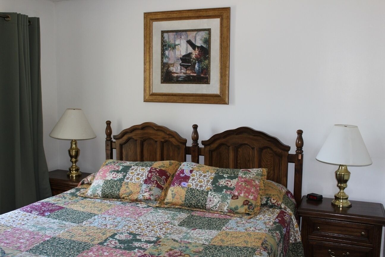 2 多间卧室、熨斗/熨衣板、WiFi、床单