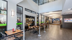 Restaurant - Stay Alfred at Market City Center (Chattanooga)