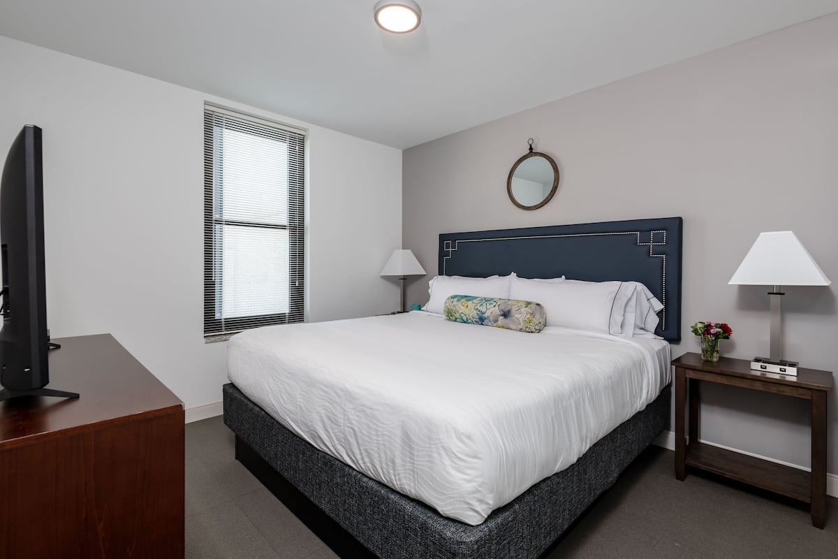 1 bedroom, laptop workspace, iron/ironing board, free cots/infant beds