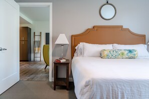 Standard Apartment, 2 Bedrooms | Laptop workspace, iron/ironing board, free cots/infant beds, free WiFi - Stay Alfred at Market City Center (Chattanooga)