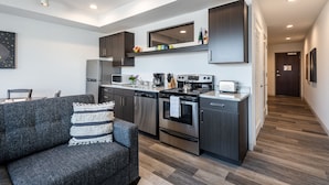 Standard Apartment, 1 Bedroom | Private kitchen - Stay Alfred at Market City Center (Chattanooga)