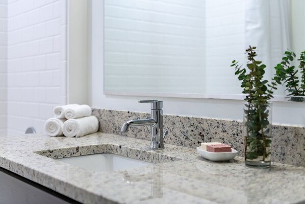 Bathroom sink