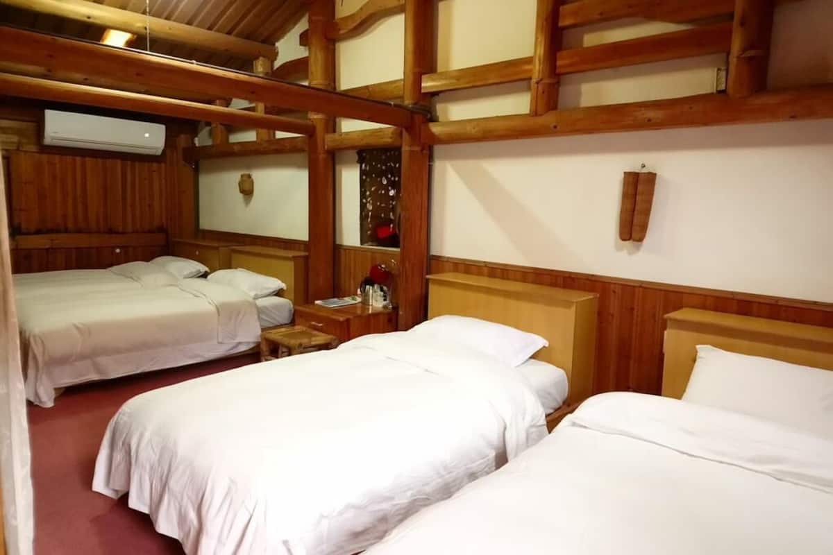 Quadruple Room, Shared Bathroom