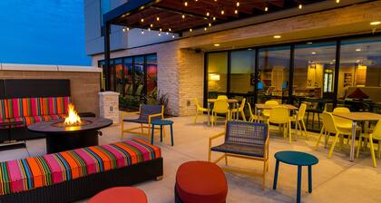 Home2 Suites by Hilton Bakersfield
