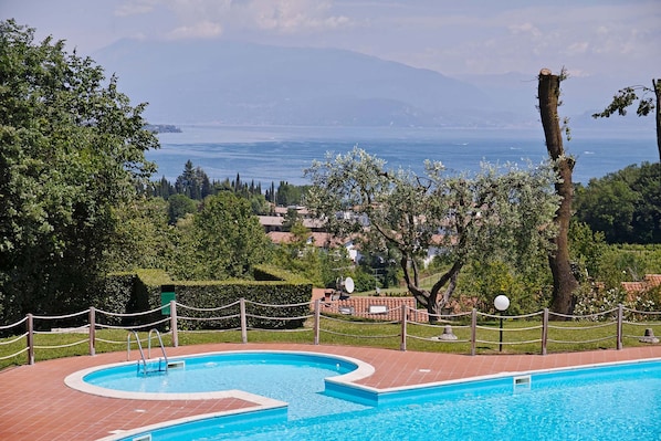 Außenpool (je nach Saison geöffnet)