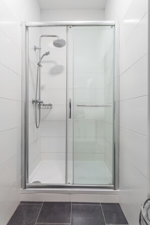 Apartment (Top 7b) | Bathroom shower - Flarent Vienna Apartments (Vienna)
