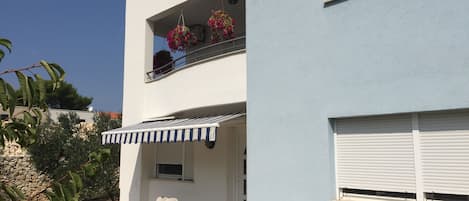 Apartment, Balcony, Garden View | Terrace/patio