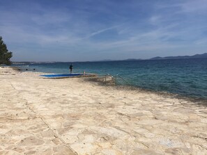 Beach nearby - Ana's apartments (Zadar)